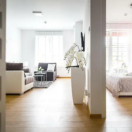 Sirius Polanki Park Апартаменти *